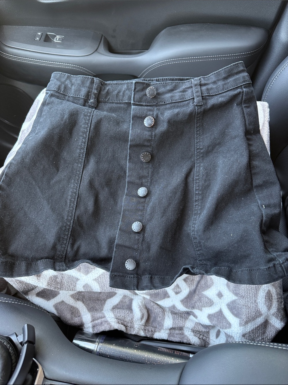 Forever 21 Black Button-Front Skort